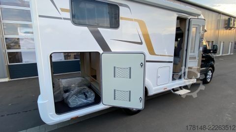 Semi-integrated camper Eura Mobil Profila T 696 EB