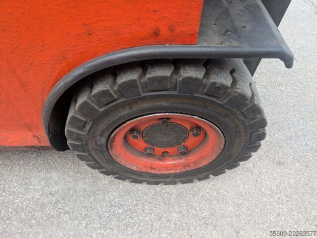 Electric 4-wheel forklift Linde E 16 P-02// Duplex // 3. Ventil // Seitenschieber