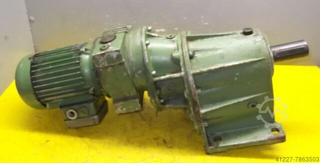 Adjustable gear motor 0.18 kW 0,8-4,6 rpm Lenze 11605 0316 0