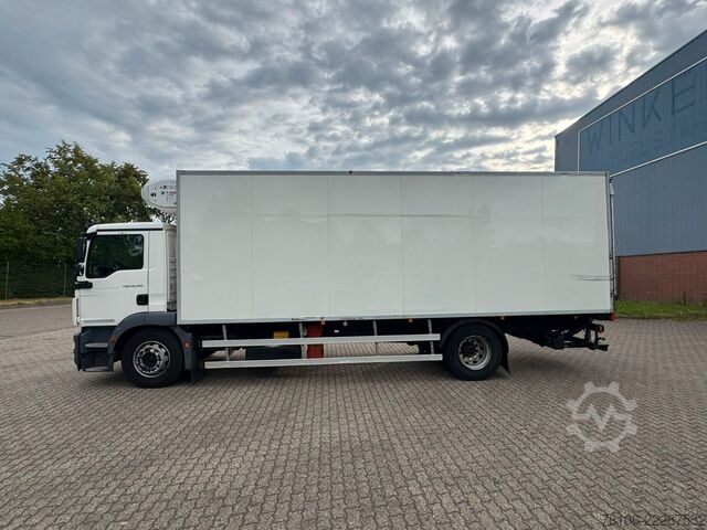 Refrigerated truck MAN TGM 18.290 Tiefkühlkoffer +LBW*Thermoking*