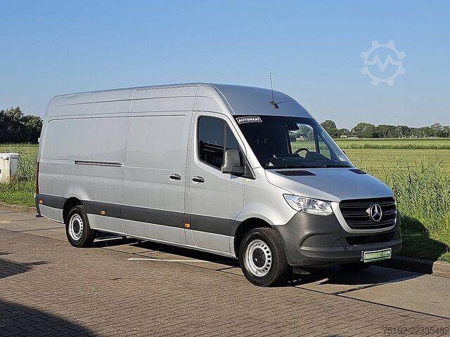 High-roof van MERCEDES-BENZ SPRINTER 315 L3H2 Mbux Automaat!