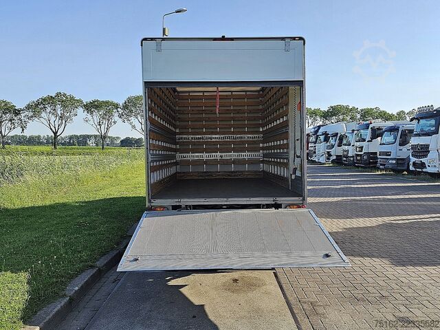High-roof van VOLKSWAGEN CRAFTER 35 2.0 ac automaat EURO6
