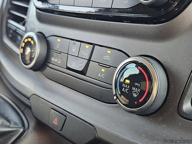 High-roof van FORD TRANSIT CUSTOM dc 6-pers ac EURO6
