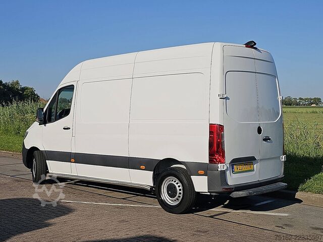 High-roof van MERCEDES-BENZ ESPRINTER 55 kWh 168 km wltp