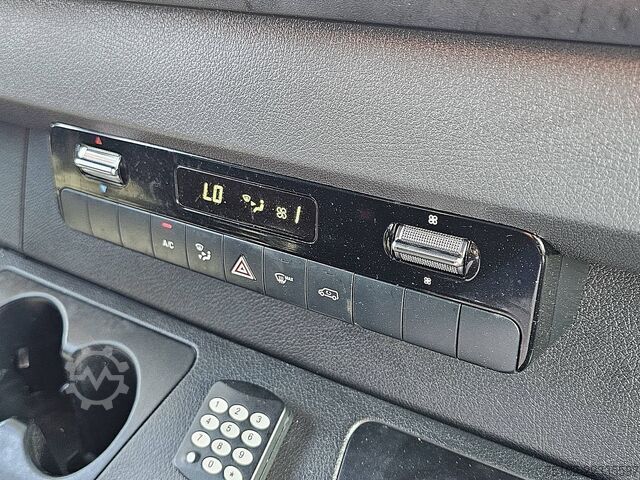 High-roof van MERCEDES-BENZ ESPRINTER 55 kWh 168 km wltp