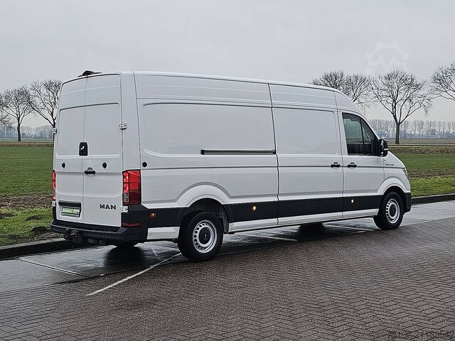 High-roof van M.A.N. TGE 3.140 ac automaat EURO6