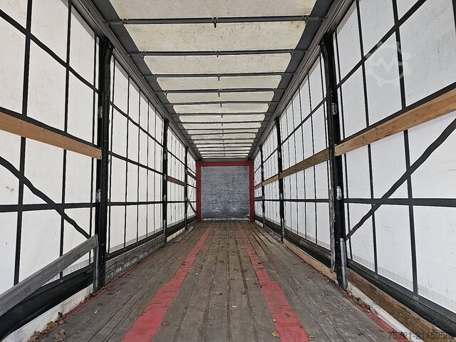 Schiebeplanen Kel-Berg S3582 2 AXLE TAILLIFT