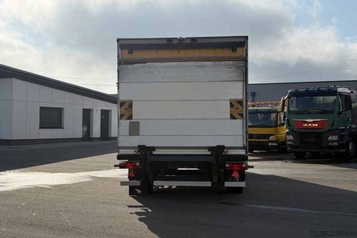 Kofferanhänger Schmitz Cargobull AKO 18 Koffer / HB / Swiss-Vehicle