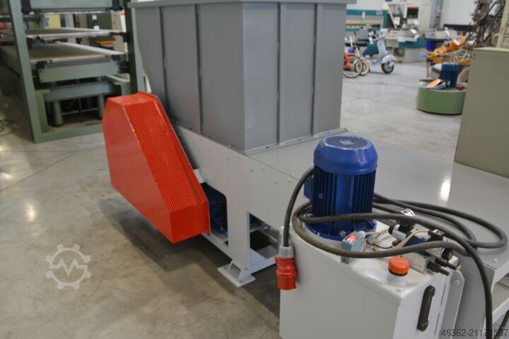 Einwellenzerkleinerer RĘBAK NAZZARENO K700