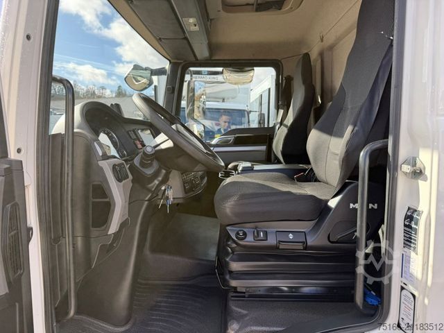 Transporter mit Koffer MAN TGL 8.190 Koffer 6,50 m LBW 1,5 T*Diff-Sperre HA