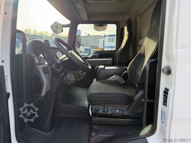 Transporter mit Koffer MAN TGL 8.190 Koffer 6,50 m LBW 1,5 T*Diff-Sperre HA