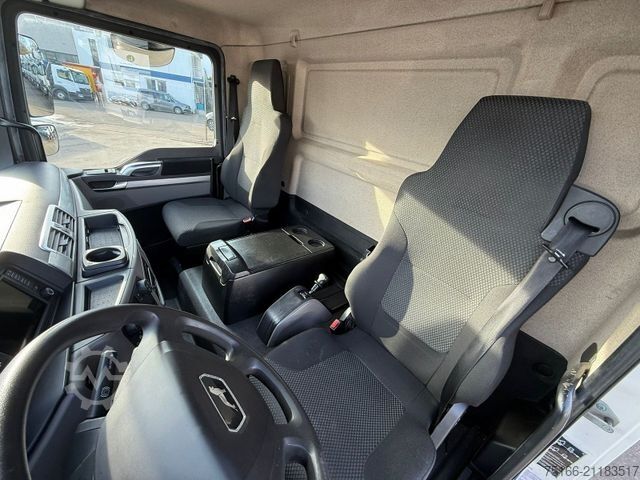 Transporter mit Koffer MAN TGL 8.190 Koffer 6,50 m LBW 1,5 T*Diff-Sperre HA