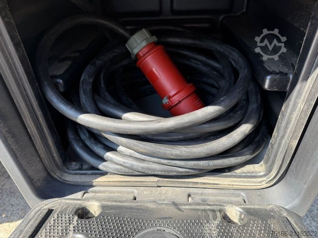 Kühlkoffer-LKW MERCEDES-BENZ ATEGO 1224 L Kühlkoffer 6,2 m LBW 1,5 T*CARRIER