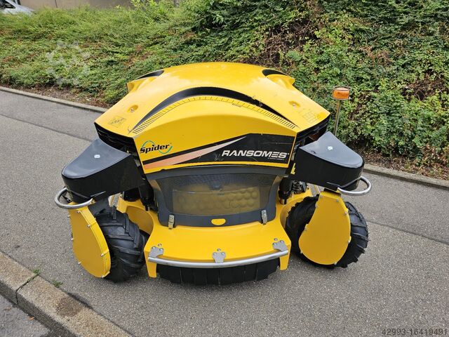Mower Dvorak Ransomes Spider ILD02