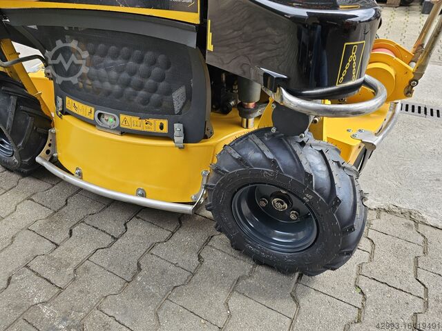 Mower Dvorak Ransomes Spider ILD02