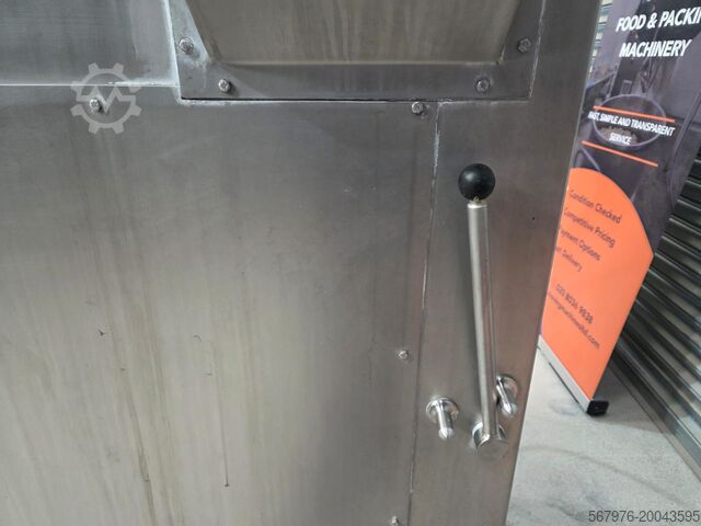 Meat processing machine Thompson Meat Machinery 4200 Mixer Grinder