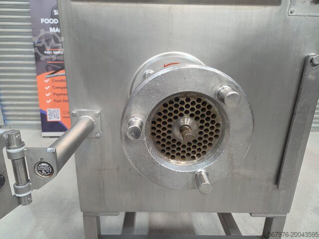Meat processing machine Thompson Meat Machinery 4200 Mixer Grinder