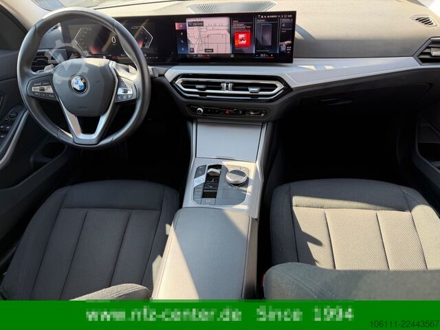 Minibus BMW 320d xDrive Touring M-Shadow Driving Assistant