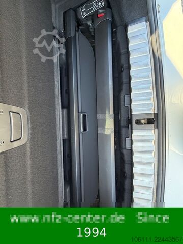 Minibus BMW 320d xDrive Touring M-Shadow Driving Assistant