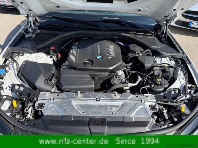 Minibus BMW 320d xDrive Touring M-Shadow Driving Assistant
