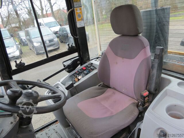 Radlader Caterpillar CAT 906 H