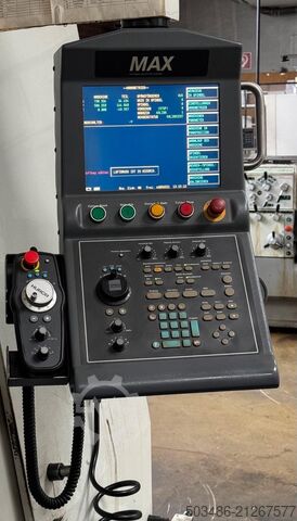 CNC-Fräsmaschine HURCO VMX42