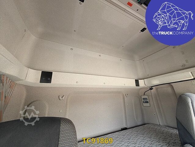 Standard-SZM DAF CF 85 440