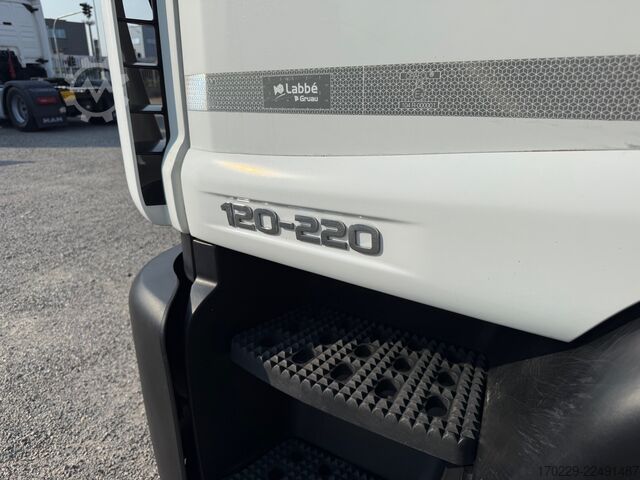 Truck with flatbed and retractable tail lift iveco eurocargo