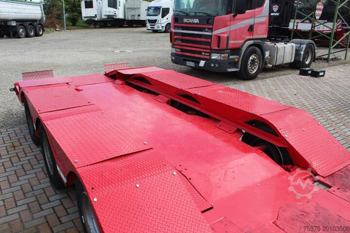 Low-loader semi-trailer for transporting construction machinery BERTOJA carrellone culla vasca verricello usato