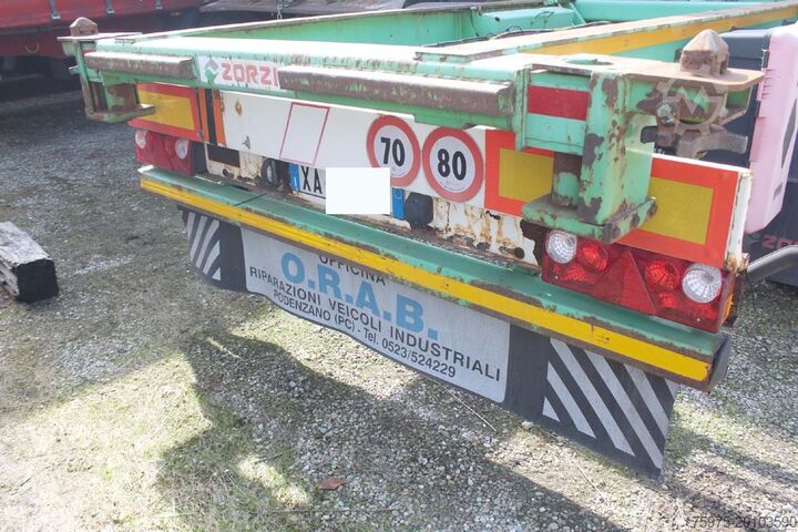 Swap body semi-trailer Zorzi semirimorchi portacontainer fissi usati