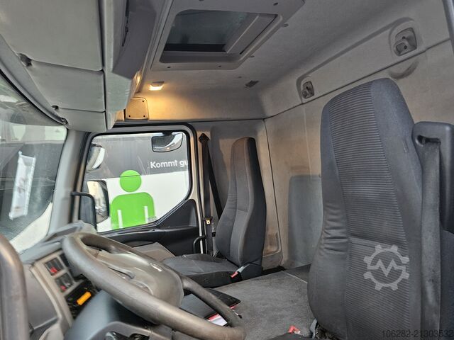 LKW mit Kofferaufbau Volvo FL 240 4x2 16tons Seitentüren Koff