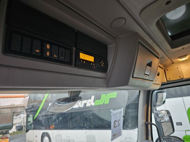 LKW mit Kofferaufbau Volvo FL 240 4x2 16tons Seitentüren Koff