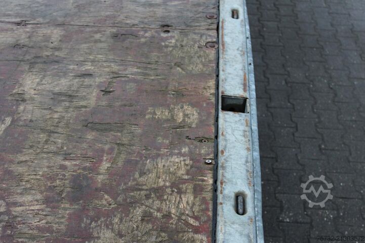 Auflieger mit offener Pritsche SCHMITZ Liftachse   Rungentaschen   Zurrösen   3 Stück!