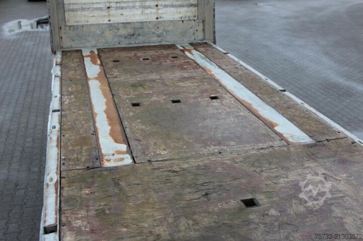 Auflieger mit offener Pritsche SCHMITZ Liftachse   Rungentaschen   Zurrösen   3 Stück!