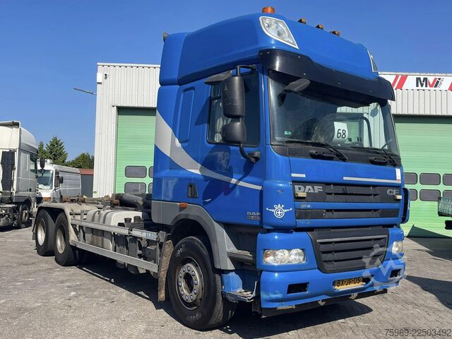 Hook arm system DAF CF 85.460 Euero 5!  6x2 . Original Dutch truck!