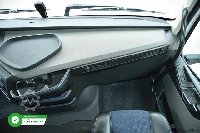 Standard tractor unit VOLVO FH 460 Globetrotter XL i-Save