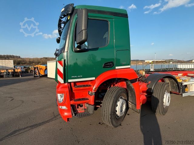 Truck chassis MERCEDES-BENZ Arocs 3240 8x2 - 3 x Lenkachsen