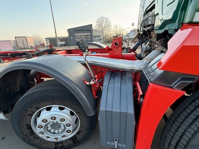 Truck chassis MERCEDES-BENZ Arocs 3240 8x2 - 3 x Lenkachsen