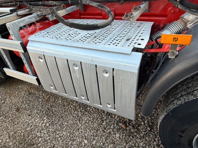 Truck chassis MERCEDES-BENZ Arocs 3240 8x2 - 3 x Lenkachsen