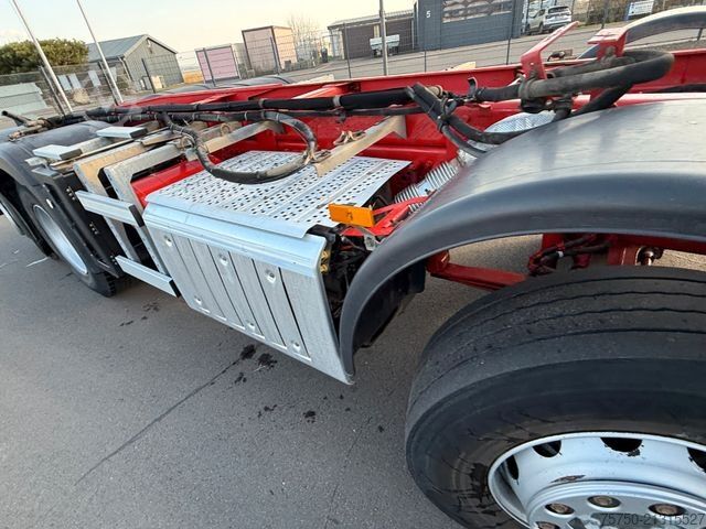 Truck chassis MERCEDES-BENZ Arocs 3240 8x2 - 3 x Lenkachsen