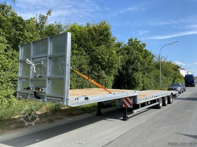 Low loader semitrailer Möslein ST 3-Plato 9,4  3 Achs Satteltieflader Plato 45 t GGfür Fertigteile, Baumaschinen oder Container