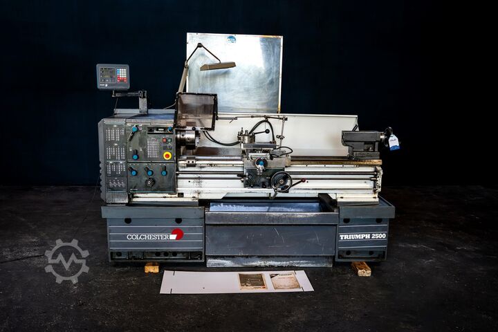 Center lathe COLCHESTER TRIUMPH 2500