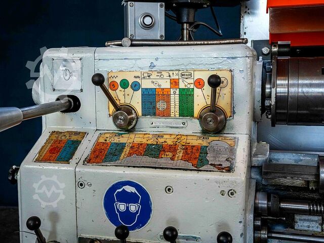 Leit- und Zugspindeldrehmaschine WEILER MATADOR