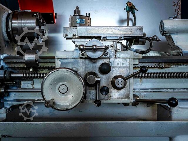 Leit- und Zugspindeldrehmaschine WEILER MATADOR