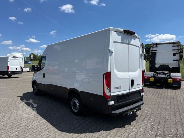 High top van IVECO Daily 35S16V Klima, PDC, RD 3520mm, AHK,Tacho