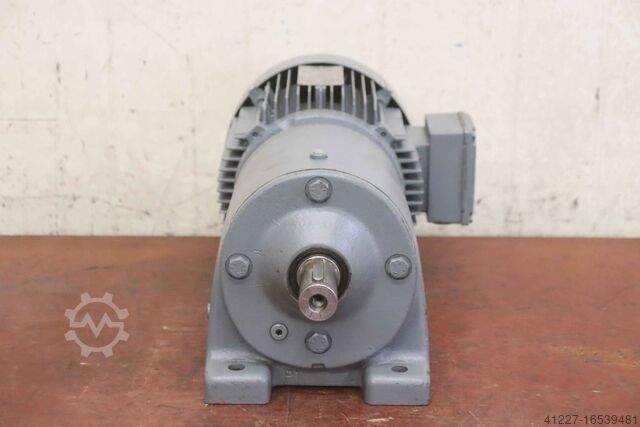 Gear motor 1.5 kW 66 rpm SEW-Eurodrive R60DT90L4