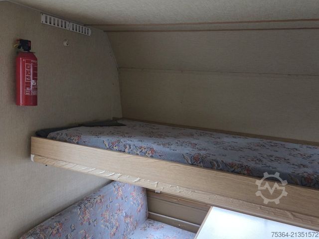 Wohnwagen KIP KG 48 TN Wohnwagen Toilet + Etagenbett