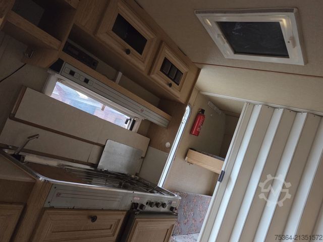 Wohnwagen KIP KG 48 TN Wohnwagen Toilet + Etagenbett