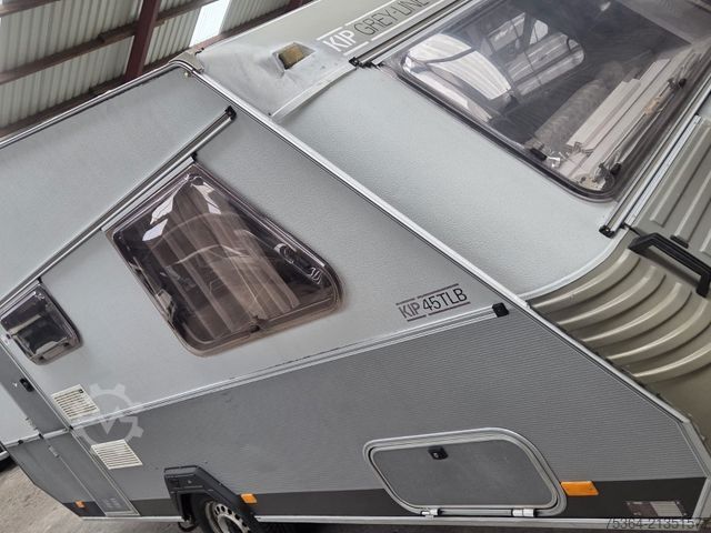 Wohnwagen KIP KG 45 TLB Wohnwagen Toilet + Etagenbett