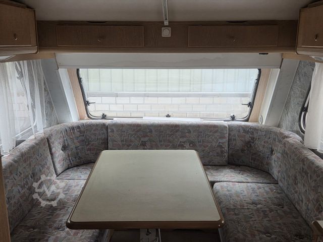 Wohnwagen KIP KG 45 TLB Wohnwagen Toilet + Etagenbett